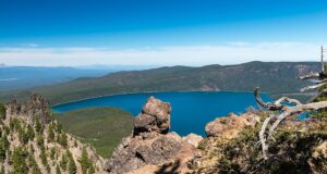 Il vulcano Newberry: cosa vedere e cosa fare nel grande cratere dell’Oregon vulcano newberry