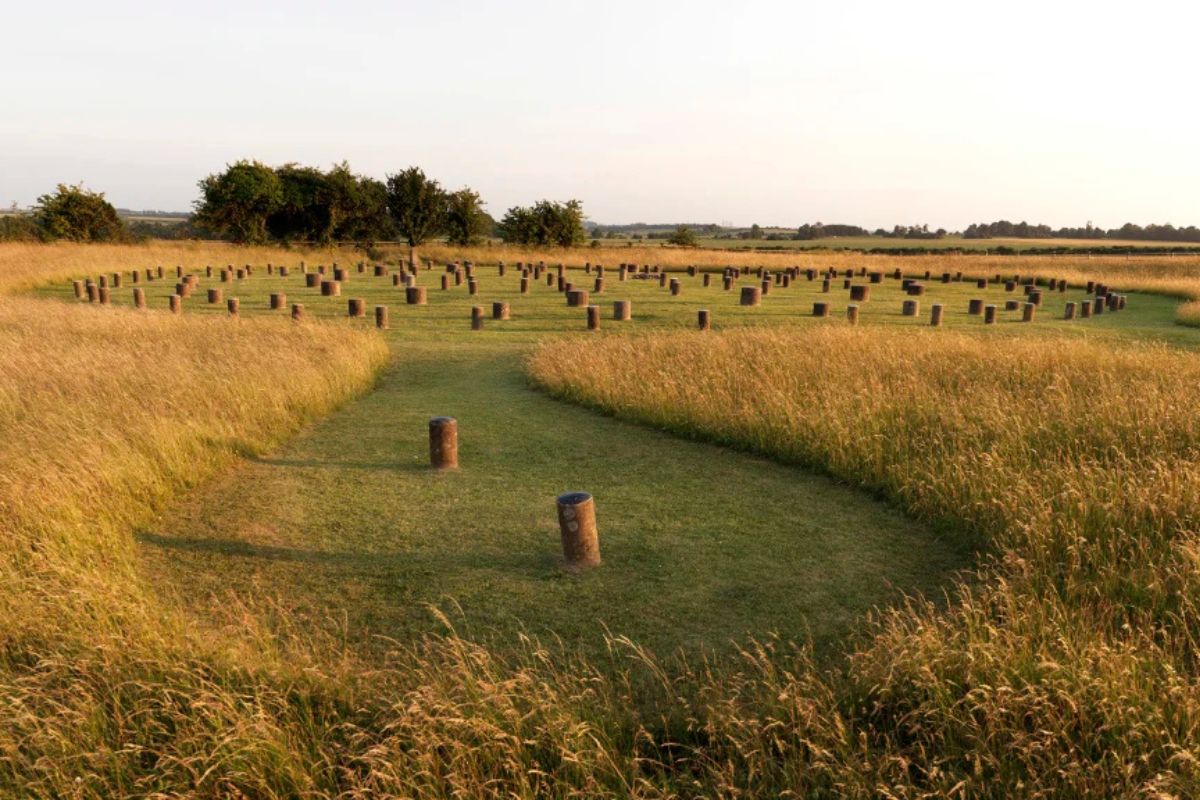 Qual è il significato di Durrington Walls e la sua differenza con Stonehenge? Qual è il significato di Durrington Walls