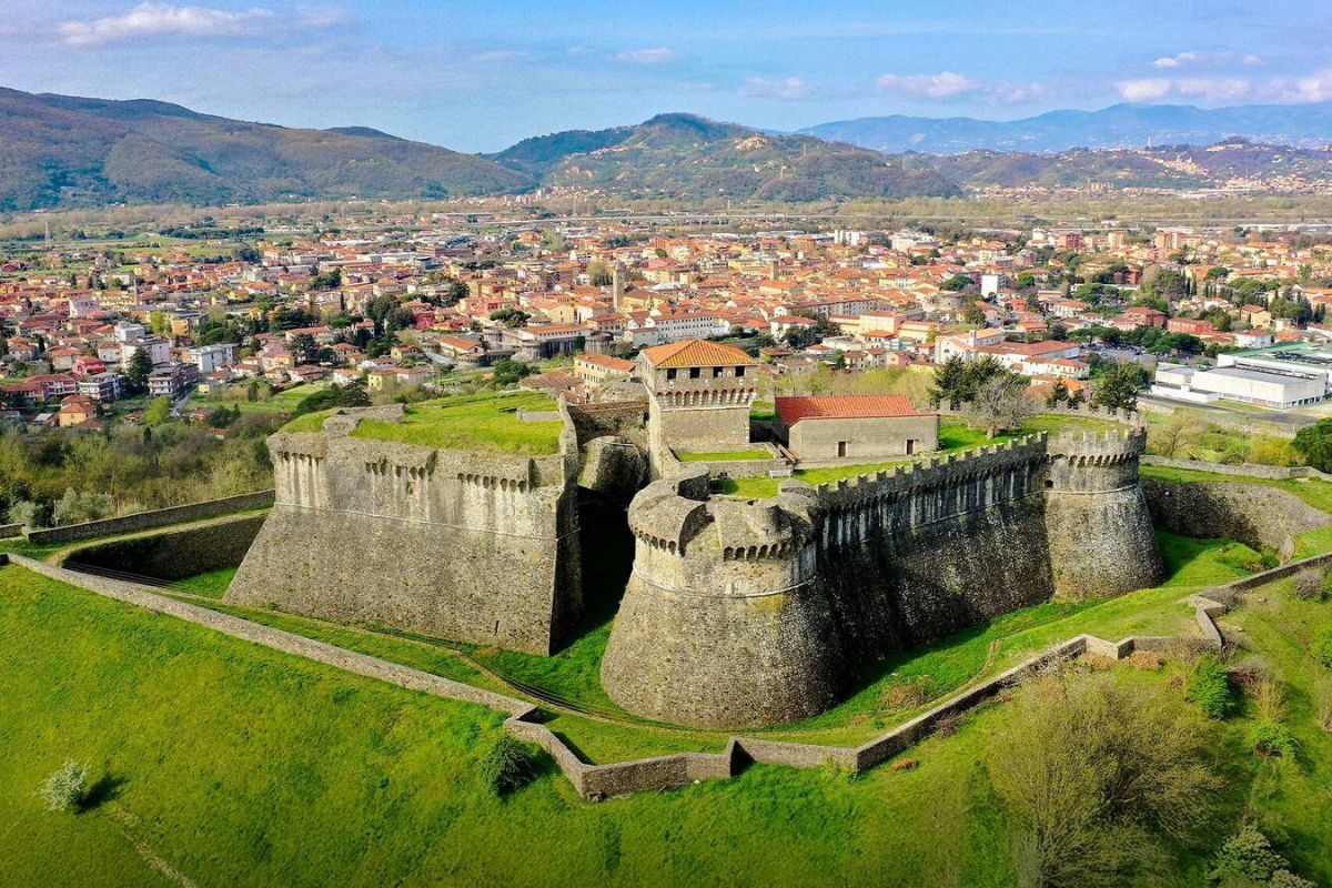 Sarzana cosa vedere, storia e patrimonio culturale