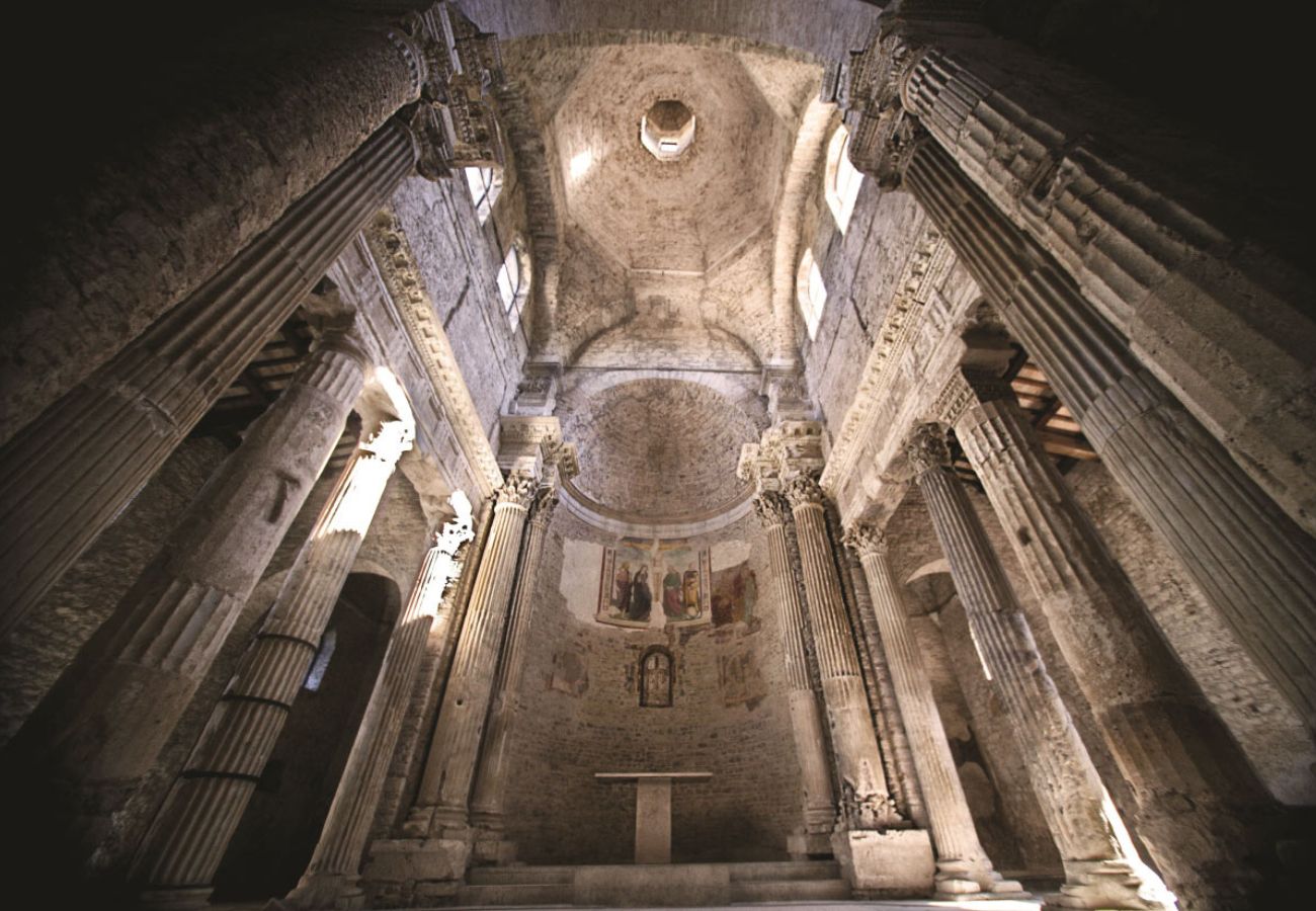 Spoleto la Basilica di San Salvatore