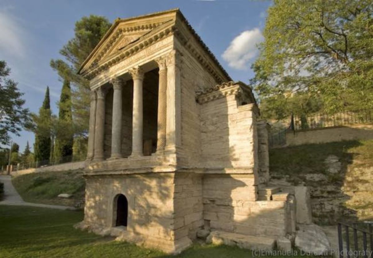 Tempietto del Clitunno
